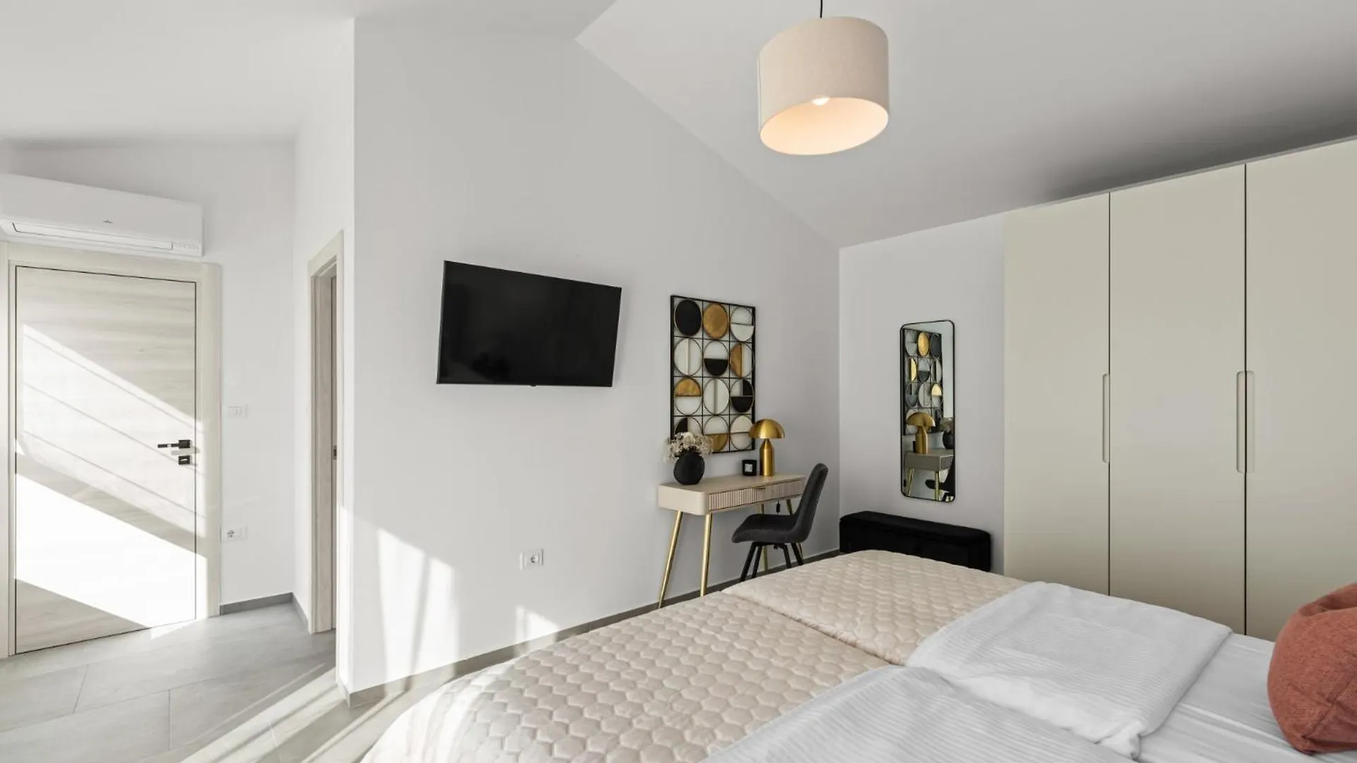 Villa Boni Domini In Zminj - Haus Fuer 6 Personen